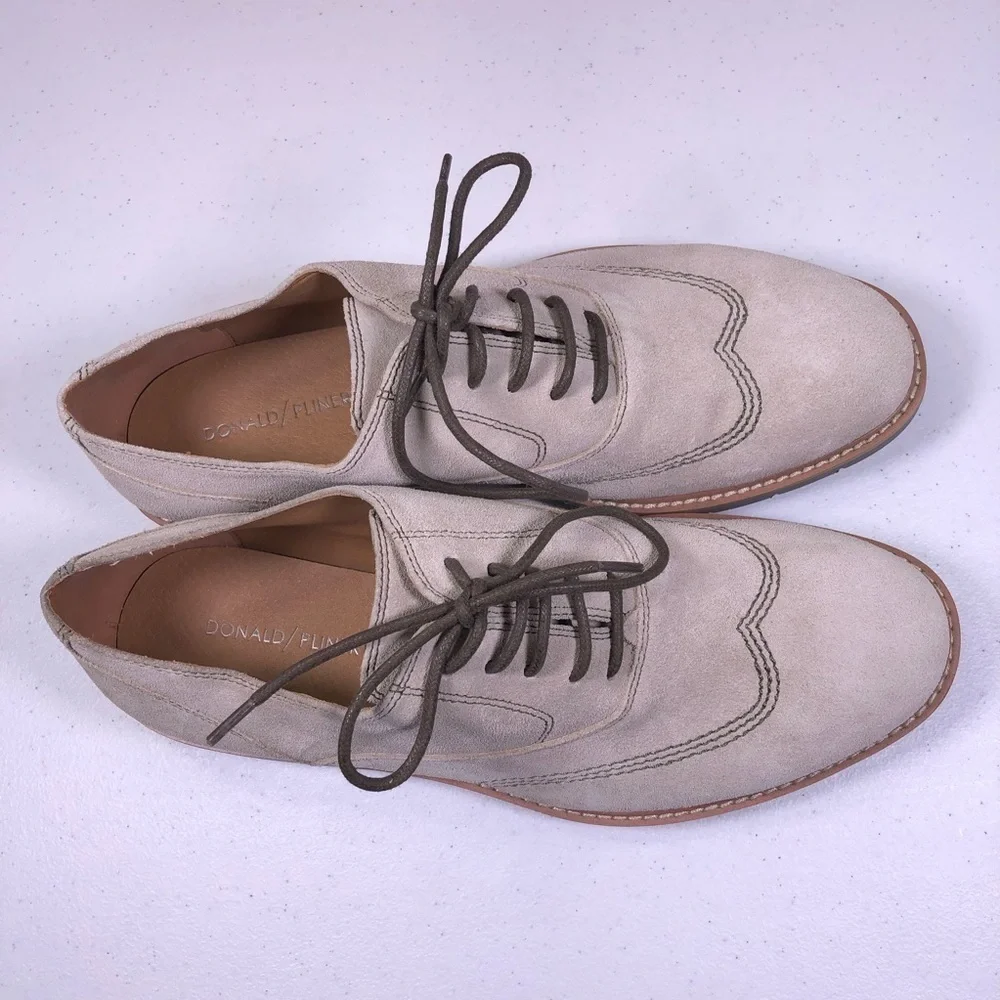 DONALD J. Pliner Sennet Beige Suede Oxfords Shoes